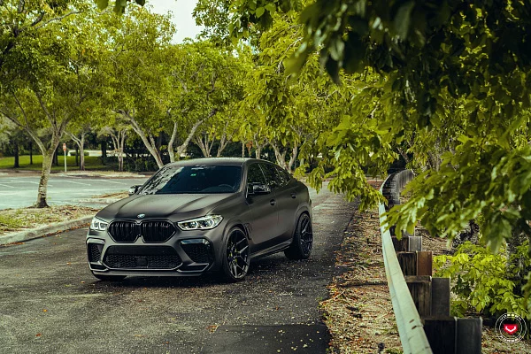 Фото дисков Vossen EVO-4 Черный глянец на BMW X6/X6 M (G06/F96)