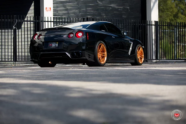 Фото дисков Vossen CG-202 Глянцевая медь на Nissan GT-R
