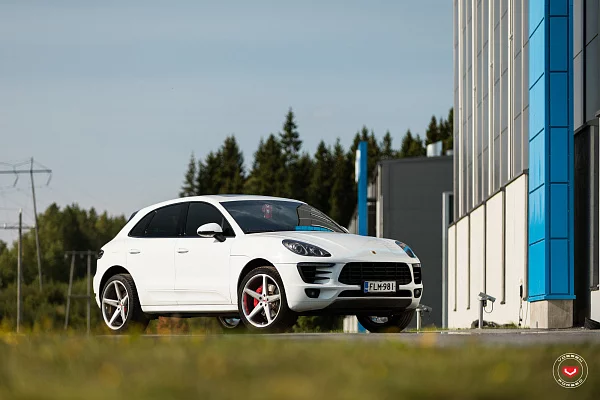 Фото дисков Vossen CG-201 Глянцевый лак на Porsche Macan I