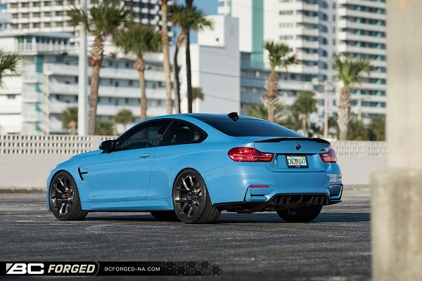 Фото дисков BC Forged RZ05 Глянцевый темный лак на BMW 4/M4 (F32/F82)