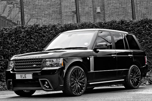 Фото дисков Kahn RS-2 Черный сатин на Range Rover III