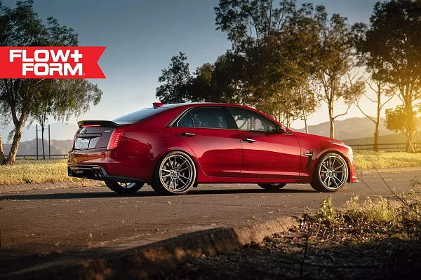 Фото дисков HRE FF04 Серебро на Cadillac CTS III