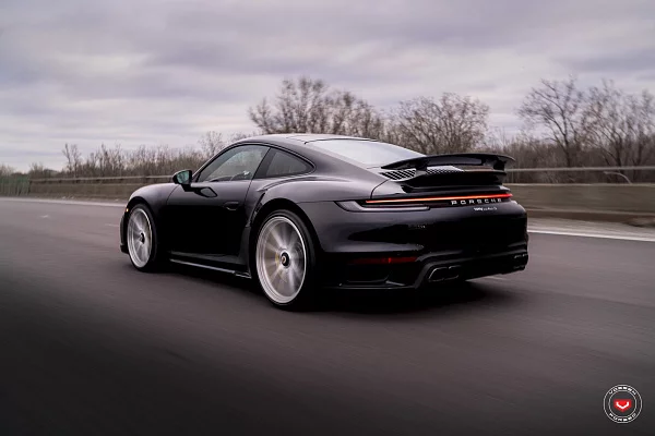 Фото дисков Vossen M-X2 Глянцевый лак на Porsche 911 VIII