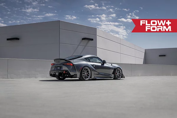 Фото дисков HRE FF21 Глянцевый темный лак на Toyota Supra A90