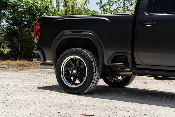 Фото дисков HRE HD188 Черный глянец на GMC Sierra IV