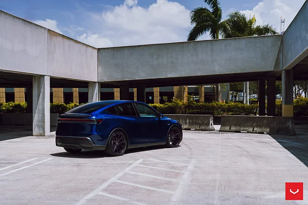 Фото дисков Vossen HFX-2 (5-Lug) Черный сатин на Tesla Model Y