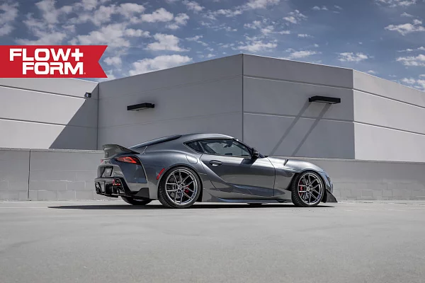 Фото дисков HRE FF21 Глянцевый темный лак на Toyota Supra A90