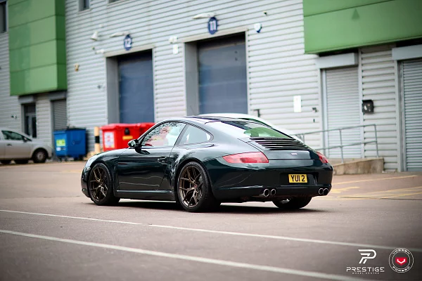 Фото дисков Vossen S21-01 Сатиновая бронза на Porsche 911 VI