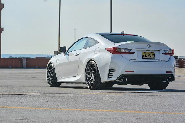 Фото дисков HRE FF01 Сатиновый графит на Lexus RC