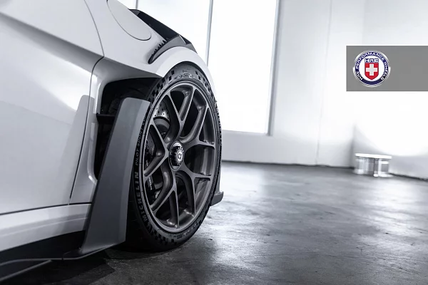 Фото дисков HRE R101 Lightweight Сатиновый темный лак на Porsche 911 VIII