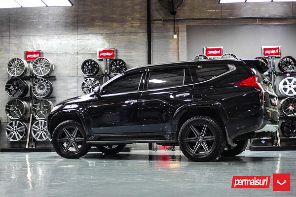 Фото дисков Vossen HF6-2 Алмазная проточка на Mitsubishi Pajero Sport III