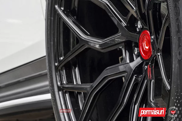 Фото дисков Vossen S17-01 Черный глянец на Mercedes-Benz GLE I