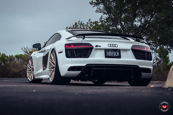Фото дисков Vossen VPS-4 Глянцевая шампань на Audi R8 (4S)