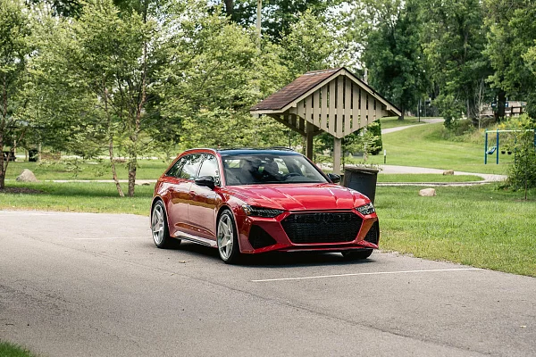 Фото дисков HRE 505M Глянцевый лак на Audi A/RS 6 (C8)