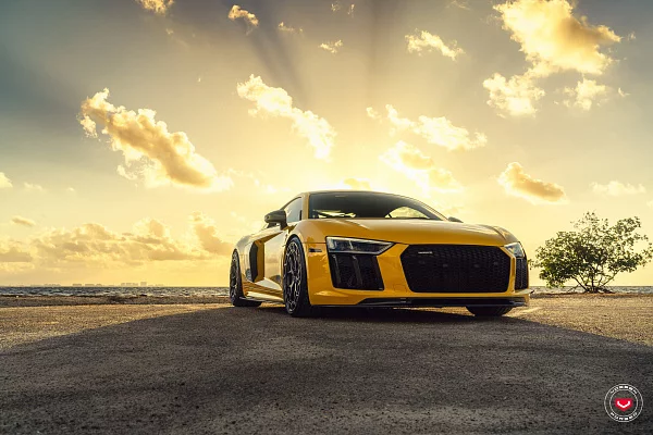 Фото дисков Vossen LC3-01T Черный глянец на Audi R8 (4S)