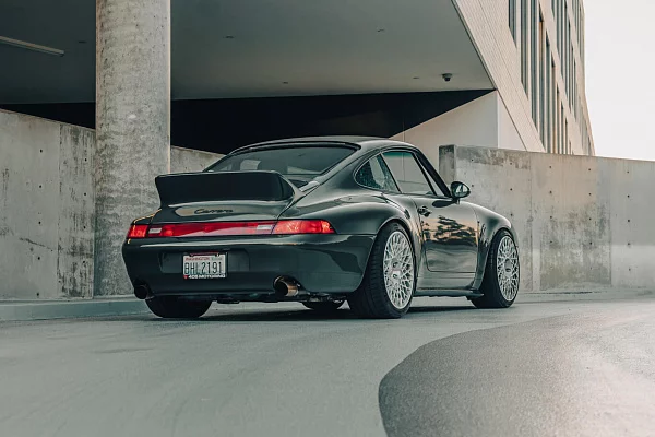 Фото дисков HRE 501M Глянцевый лак на Porsche 911 IV