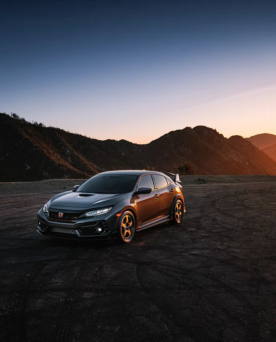 Фото дисков 527 Глянцевая бронза на Honda Civic Type R FK8