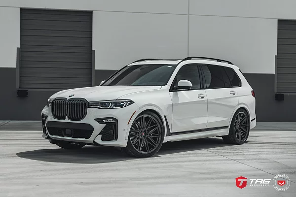 Фото дисков Vossen EVO-5 Черный глянец на BMW X7 (G07)