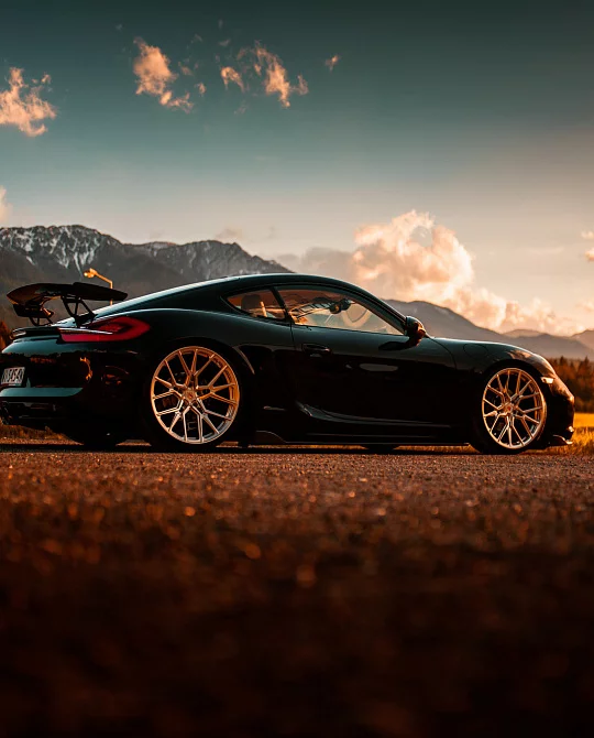 Фото дисков M-X3 Глянцевая медь на Porsche Cayman II