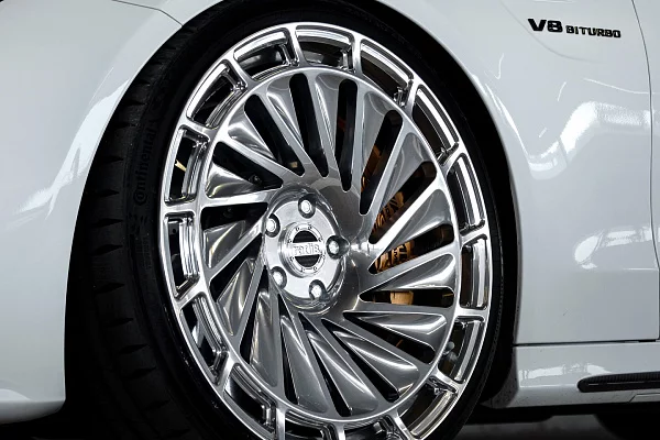 Фото дисков Radi8 R807 Полированный лак на Mercedes-Benz C-Class (W205)