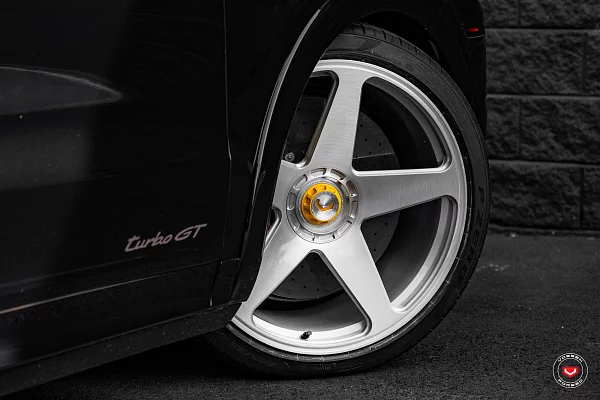 Фото дисков Vossen GEN-01 Сатиновый лак на Porsche Cayenne III