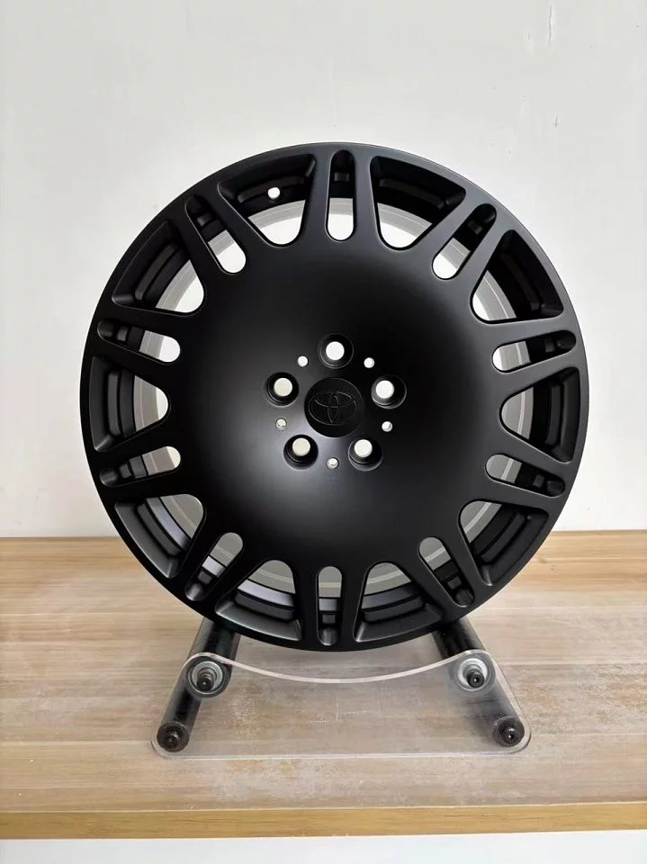 18" кованые диски в черном сатине