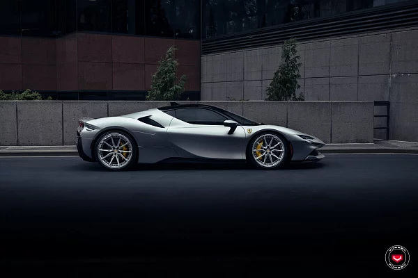 Фото дисков Vossen EVO-2R (3-Piece) Глянцевый лак на Ferrari SF90