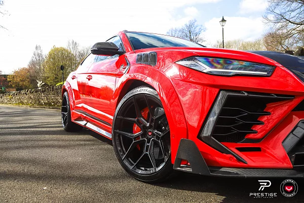 Фото дисков Vossen EVO-4 Черный глянец на Lamborghini Urus