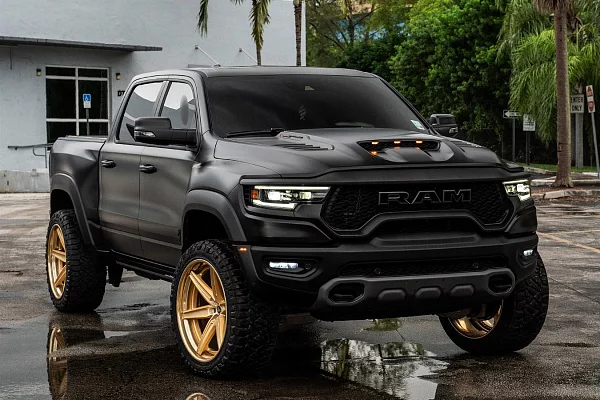 Фото дисков Anrky AN36-S Сатиновое золото на Ram 1500 V