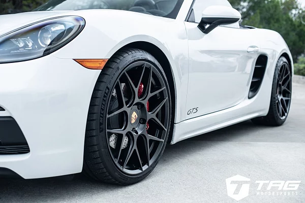 Фото дисков HRE FF01 Черный сатин на Porsche Boxster III