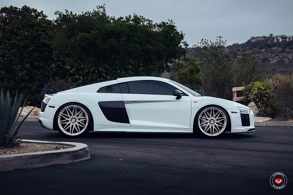 Фото дисков Vossen VPS-4 Глянцевая шампань на Audi R8 (4S)