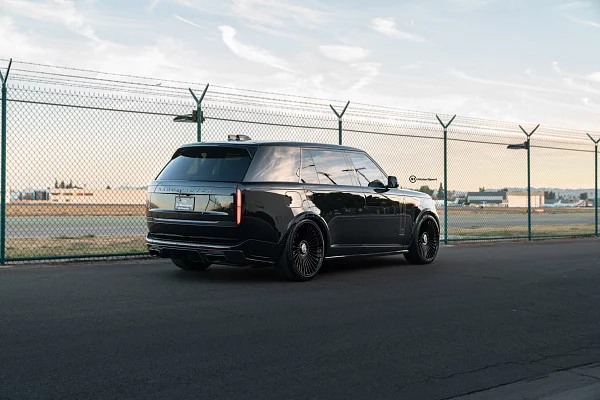 Фото дисков HRE L109M Черный глянец на Range Rover V