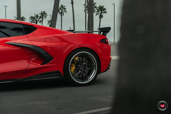 Фото дисков Vossen EVO-1 (3-Piece) Глянцевый графит на Chevrolet Corvette C8