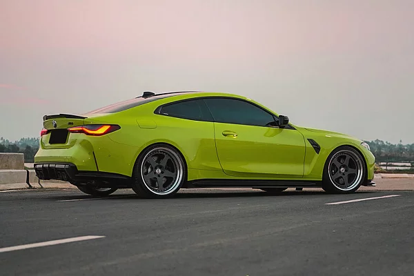 Фото дисков HRE 305 Сатиновый графит на BMW 4/M4 (G22/G82)