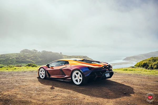 Фото дисков Vossen GEN-01 (3-Piece) Белый глянец на Lamborghini Revuelto