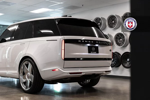 Фото дисков HRE L105M Полированный лак на Range Rover V