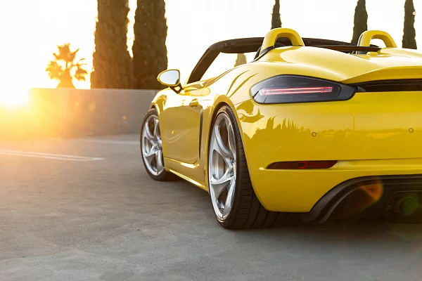 Фото дисков HRE 522M Глянцевый лак на Porsche Boxster IV