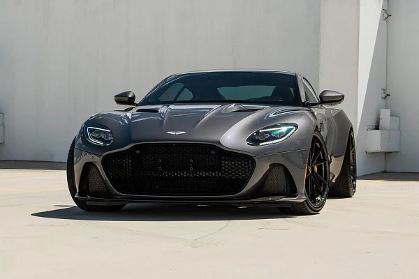 Aston Martin DBS Superleggera