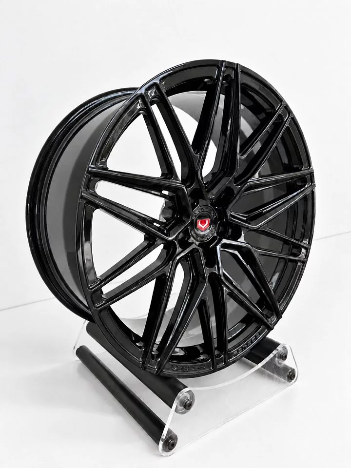 20" кованые диски в черном глянце