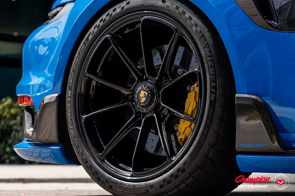 Фото дисков Vossen RS92 Черный глянец на Porsche 911 VIII