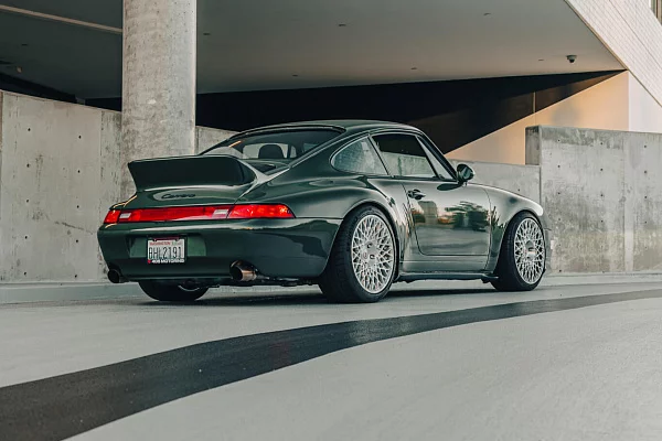 Фото дисков HRE 501M Глянцевый лак на Porsche 911 IV