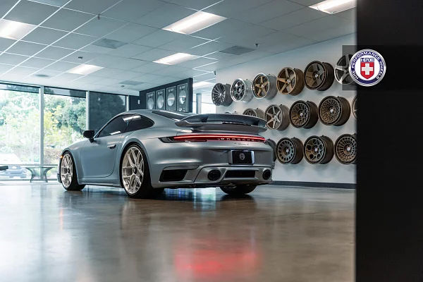 Фото дисков HRE R101 Lightweight Глянцевый лак на Porsche 911 VIII