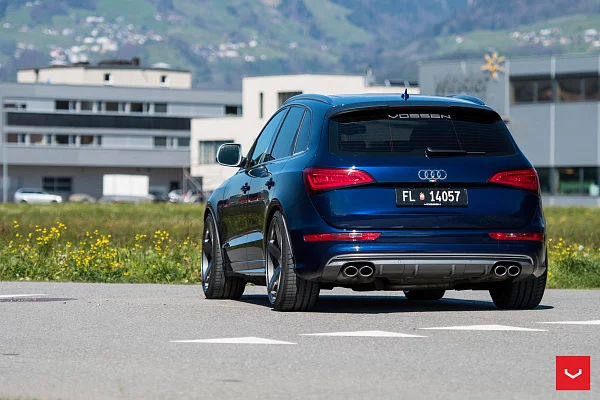 Фото дисков Vossen CV3 Глянцевый графит на Audi Q5 (8R)