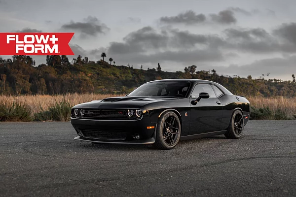 Фото дисков HRE FF11 Черный сатин на Dodge Challenger III