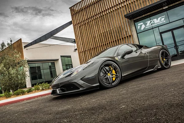 Фото дисков HRE P107 Черный сатин на Ferrari 458