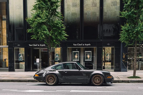 Фото дисков HRE 501M Глянцевая бронза на Porsche 911 III