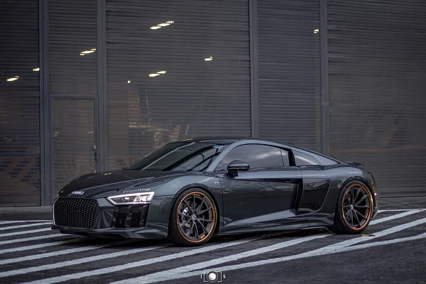 Фото дисков HRE S204 Сатиновый графит на Audi R8 (4S)