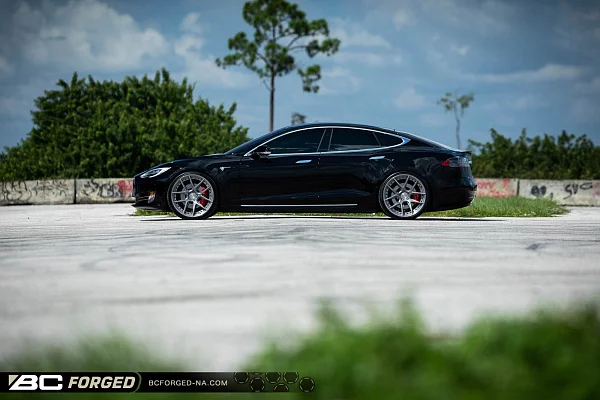 Фото дисков BC Forged HCA381 Глянцевый тонированный лак на Tesla Model S