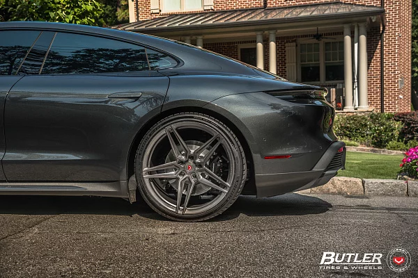 Фото дисков Vossen EVO-1 Глянцевый темный лак на Porsche Taycan I