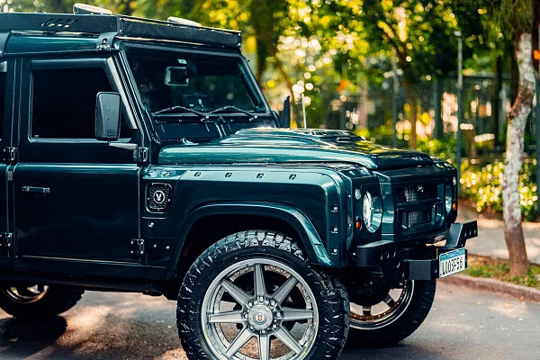 Фото дисков HRE HD188 Глянцевый тонированный лак на Land Rover Defender I